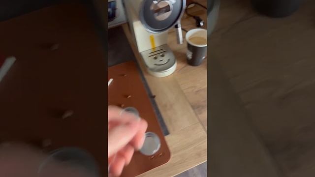 Кофеварка Kitfort KT-783-1, бежевая /рожковая смотреть онлайн