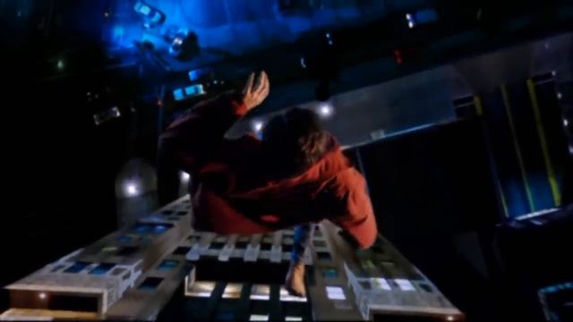 Clark Kent's Powers - Invulnerability -- (Smallville - S2; E9-15)