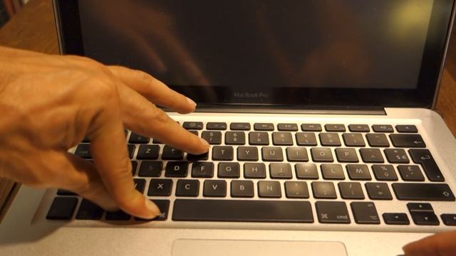 Réinitialiser NVRAM / PRAM pour MacBook (Langue des signes) смотреть онлайн