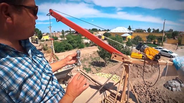 УСТАЛАР ЯСАГАН КРАН БИЛАН ҚУРИЛГАН УЙ. САМОДЕЛЬНЫЙ смотреть онлайн