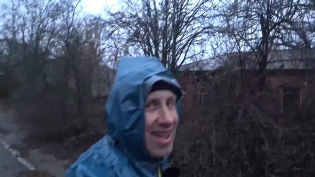 ПОСЕТИЛИ НОЧЬЮ МЕСТО КОТОРОЕ ВСЕ ОБХОДЯТ СТОРОНОЙ! Лучше Бы НЕ Ходили Туда! смотреть онлайн