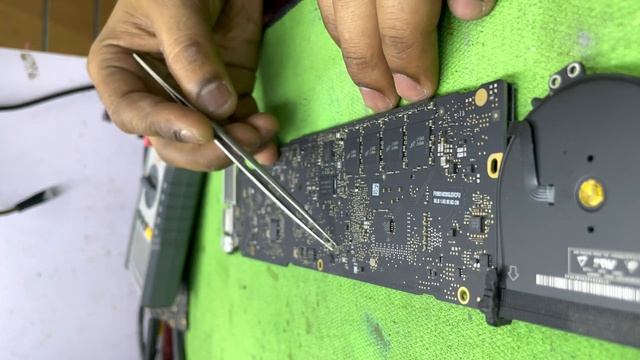 MACBOOK AIR A1466 NO POWER REPAIR