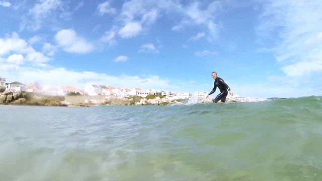 Surfing in Portugal смотреть онлайн