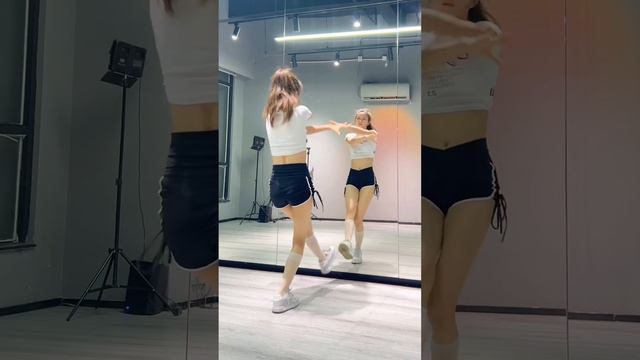 BABYMONSTER-BATTER UP Dance Break Tutorial#베이비몬스터 #babymonster #batterup #dancetutorial