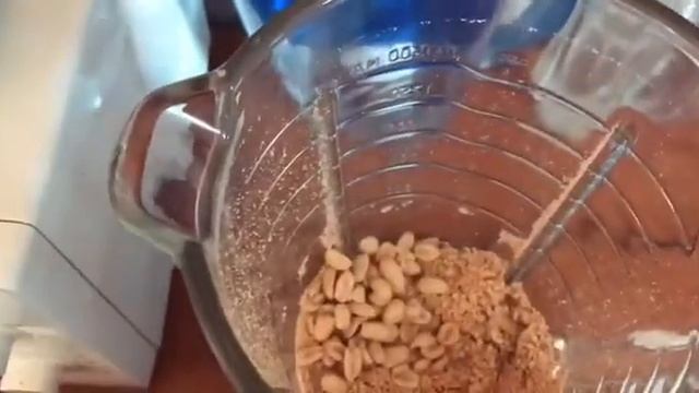 Арахісова паста у Блендері HR3556 смотреть онлайн