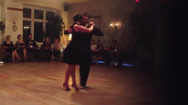 Tango-Vals - Alena Bach & Raul Navalpotro en Berlin смотреть онлайн