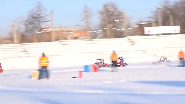 г. Вятские Поляны. Финал Чемпионата Европы по мотогонкам на льду-2018. день 2 смотреть онлайн