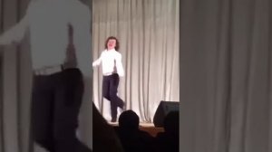 Александр Кварта «Сеньорита я влюблен»...)))) позитивный парень поет о любви