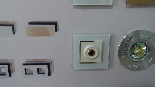 Демонстрация работы разных типов сенсорных выключателей VIVALDI смотреть онлайн