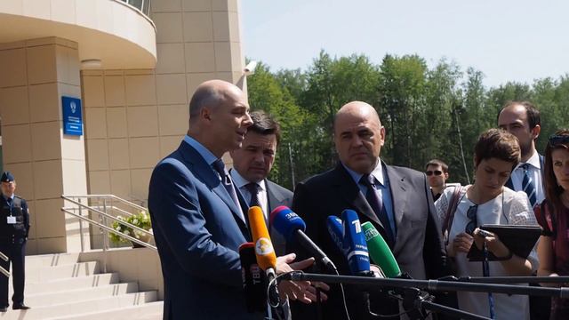 Пресс-крнференция с Игорем Шуваловым, Антоном Силуановым и Михаилом Мишустиным смотреть онлайн