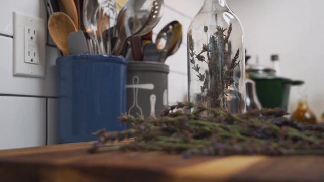 Transform Your Recipes with Lavender Infused Cooking Oil смотреть онлайн