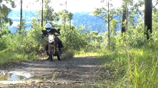 SWM 650 test ride смотреть онлайн