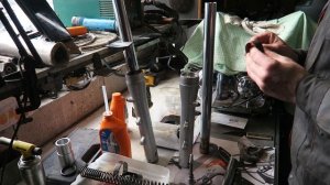 Переборка вилки Drag Star 1100. Front forks Drag Star 1100.