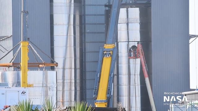 SpaceX Boca Chica - 4 Starships and a Test Tank - SN5, 6, 7.1, 8, and 9 all in work смотреть онлайн