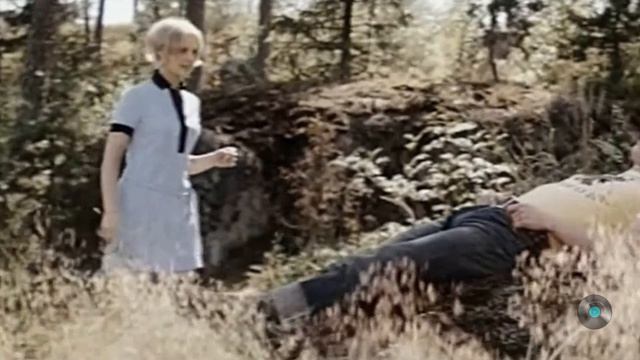 В реку смотрятся облака. ВИА "Поющие сердца" смотреть онлайн