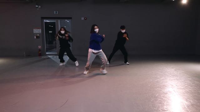 Max & Alyson Stoner & KHS - Maps / Debby Choreography смотреть онлайн