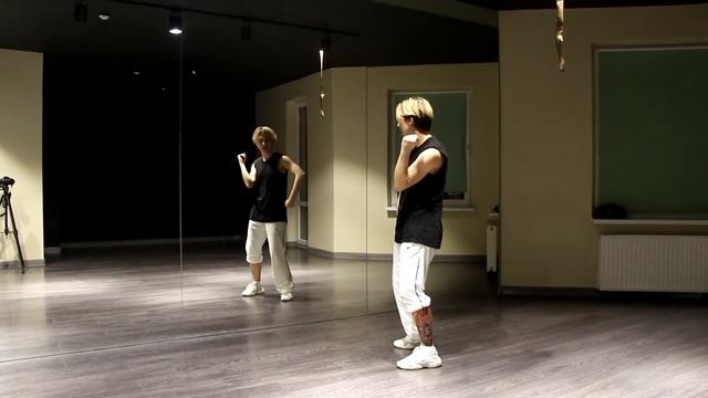 STRAY KIDS - EASY Dance Tutorial Русский Туториал смотреть онлайн