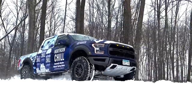 TRX vs Raptor - Deep Snow Hill Climb смотреть онлайн