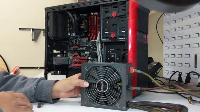 Cleaning AMD FX-4300 customer build (Part 1) 2019 смотреть онлайн