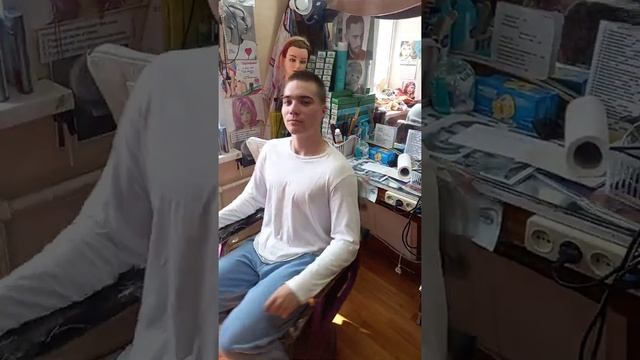 Постриглись под Спортивную Канадку на 15 мм. смотреть онлайн