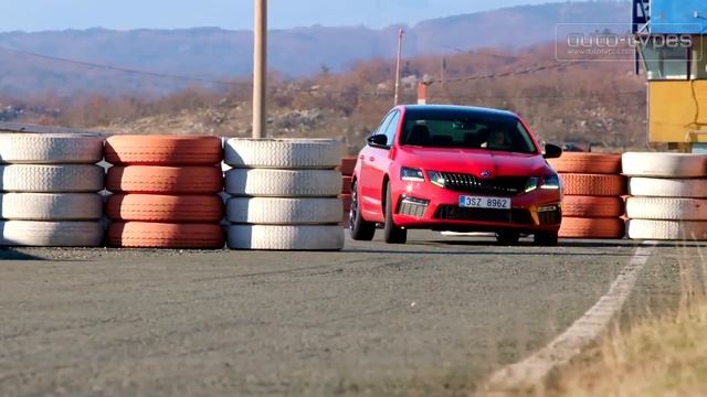 2017 Skoda Octavia RS 245 смотреть онлайн