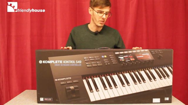 Unboxing a Native Instruments Komplete Kontrol S49 смотреть онлайн