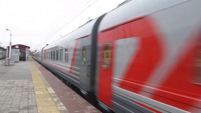 Электровоз ЭП20-059 с поездом№740А Брянск-Москва станция Нара 27.10.2018 смотреть онлайн