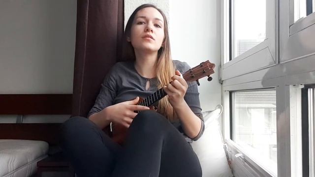 Moon River (Audrey Hepburn) - Ukulele cover смотреть онлайн