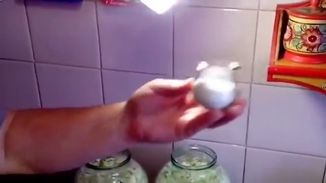 Солим капусту в банках быстро смотреть онлайн