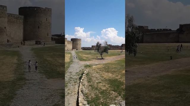 Мы живём в удивительном мире - нужно просто захотеть это видеть !) Белгород-Днестровский. Крепость. смотреть онлайн