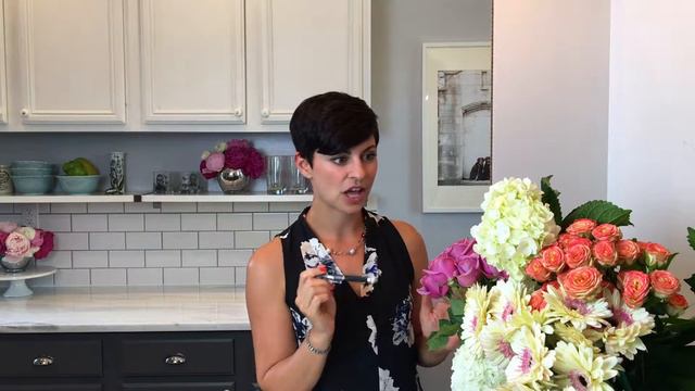 DIY Photography Backdrop with Fresh Flowers смотреть онлайн