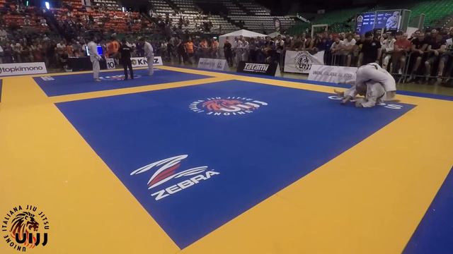 Italian BJJ Open 2018 - semifinale assoluto nera adulto - Anacoreta vs Cronemberg смотреть онлайн