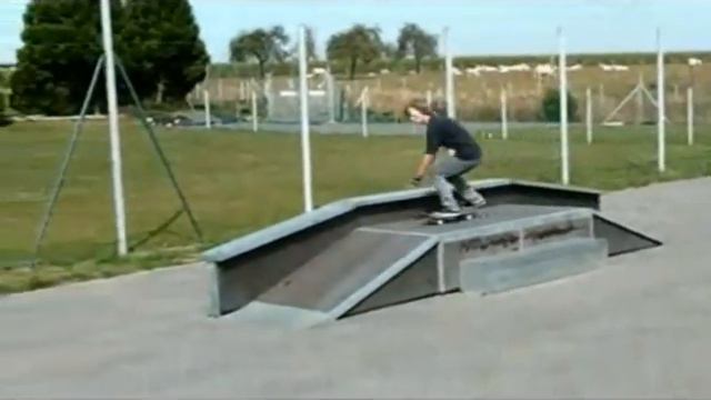 parks slow mo ! (not mike) HAHAH AHAHAH AHAHAHHA -_- смотреть онлайн