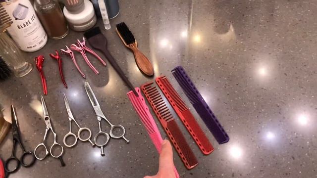 Как должено выглядеть рабочее место парикмахера смотреть онлайн