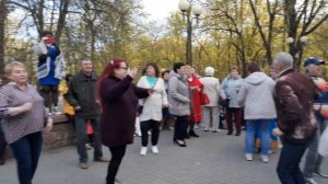 Тамаша. Казахский хит. Гульнара Избасханова.В Гомельском парке. 22.04.2023.