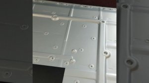 КАК СНЯТЬ КРЫШКУ НА ТЕЛЕВИЗОРЕ САМСУНГ 7СЕРИИ 65ДЮЙМОВ