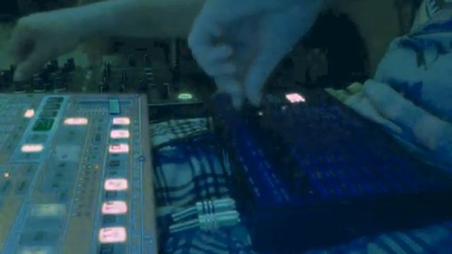 DSI= DETROIT SPACE INTERCEPTION -- JAZZY DETROIT with DSI EVOLVER+KORG ESX смотреть онлайн