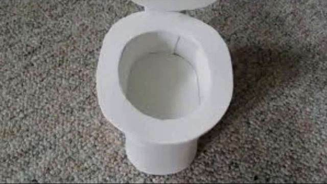 Как сделать для куклы ВАННУ, ТУАЛЕТ, УМЫВАЛЬНИК. a doll a BATH, TOILET, WASHBASIN如何使一個娃娃洗澡，廁所，洗臉盆。 смотреть онлайн