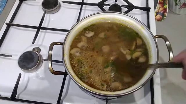Простой гречишный супчик. Но, вкууусный! За уши не оттащишь!