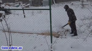 Воздуходувка бензиновая "Чемпион": уборка (очистка) снега воздуходувкой.