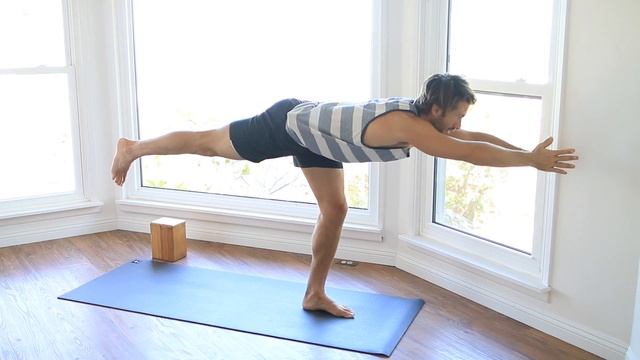 35 Minute Total Body Yoga Workout | Yoga Dose смотреть онлайн