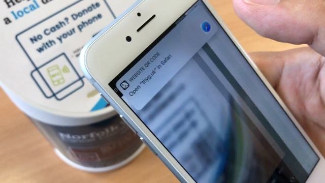 Native QR code scanning in iOS 11 смотреть онлайн