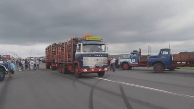 V8 Nedir? Neden Sevilir? SCANIA V8 Motorlar Nasıl Efsane Oldu? смотреть онлайн