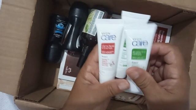 Abertura de caixa do ciclo 17/2023 e Avon Care Antissinais com Nova Embalagem ! Cupom? смотреть онлайн