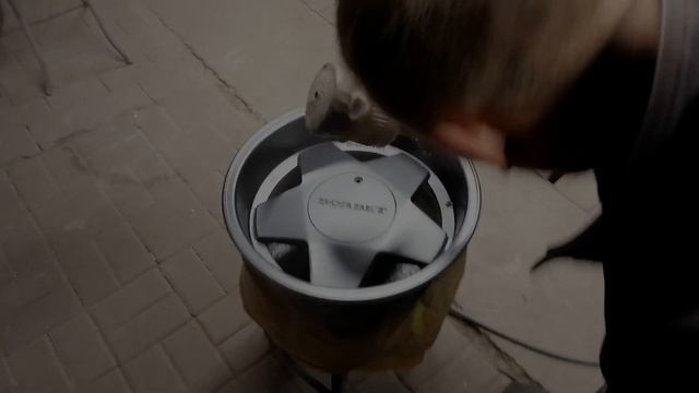 покраска дисков Borbet 9J et15! лакировка стола из ЭПОКСИДНОЙ СМОЛЫ! покраска тисков в гараж! смотреть онлайн