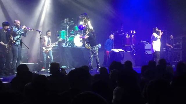 The Roots - Star, with George Michaels' Careless Whisper Nod at end смотреть онлайн