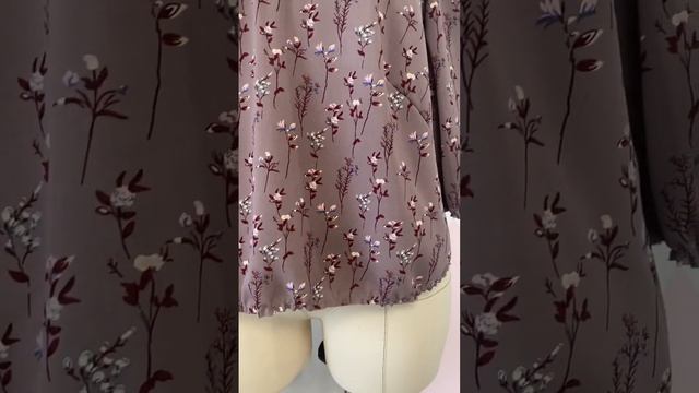 Элегантная блуза свободного кроя. Блуза с французской вытачкой и оригинальной горловиной смотреть онлайн