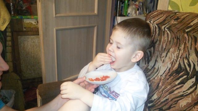 Икру ложками) смотреть онлайн