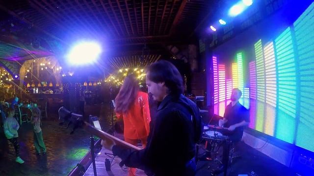 Кавер-группа KORSO Tandem. Ресторан "Папаша Клаусс". 22/11/2023 смотреть онлайн