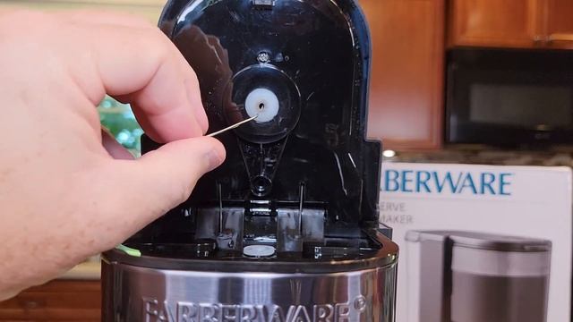 HOW TO CLEAN NEEDLES Farberware Touchscreen Single Serve K Cup Coffee Maker NOT WORKING QUICK FIX смотреть онлайн